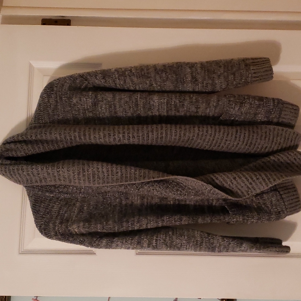 GAP thick knitted gray cardigan L